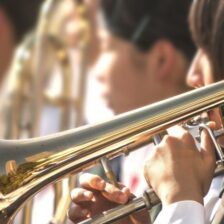 成田市公津の杜の歯医者、はばたき矯正・こども歯科で矯正治療と楽器演奏についての解説
